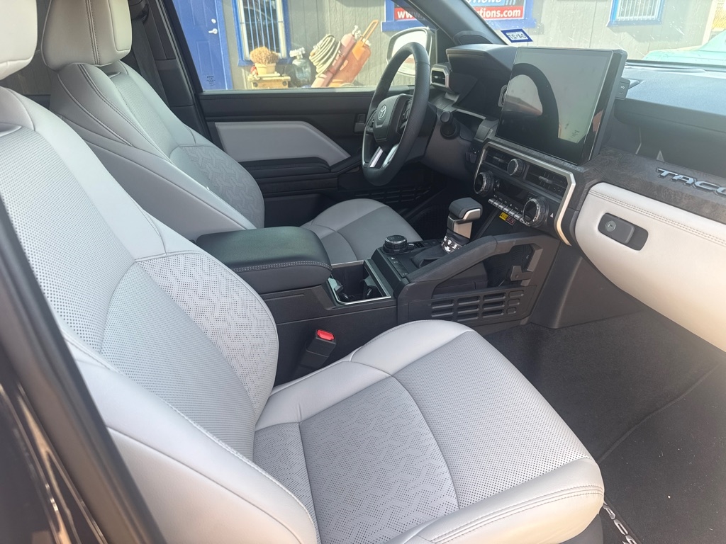 Toyota Tacoma TRD Sport Double Cab 4WD 2025