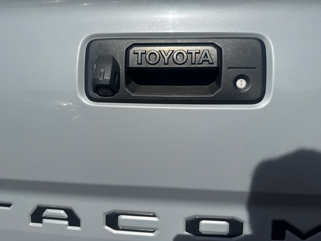 Toyota Tacoma SR5 Double Cab Long Bed V6 6AT 4WD 2018