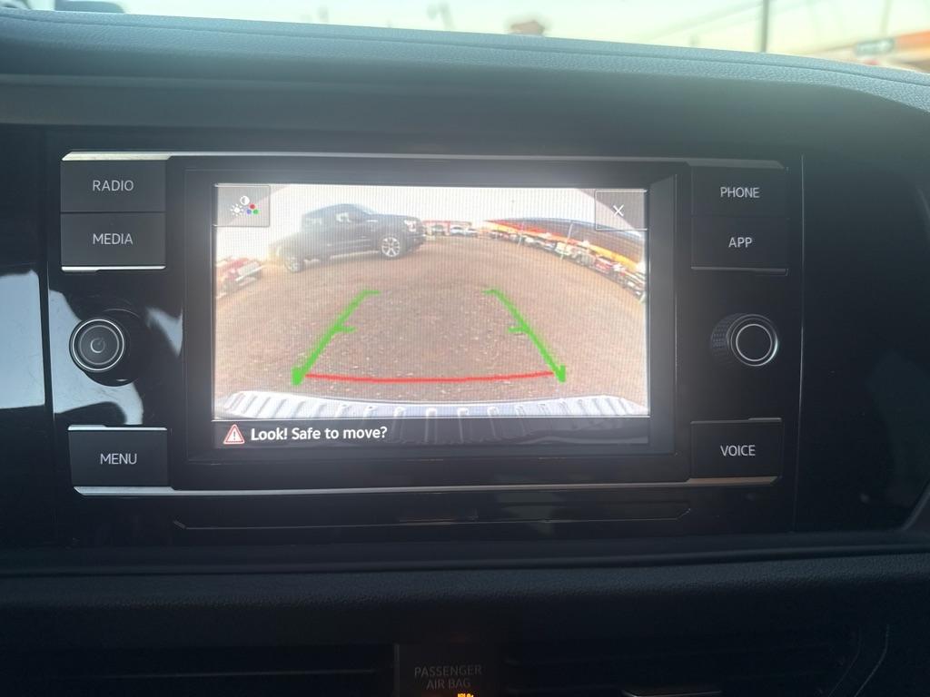 Volkswagen Jetta 1.4T S 8A 2021