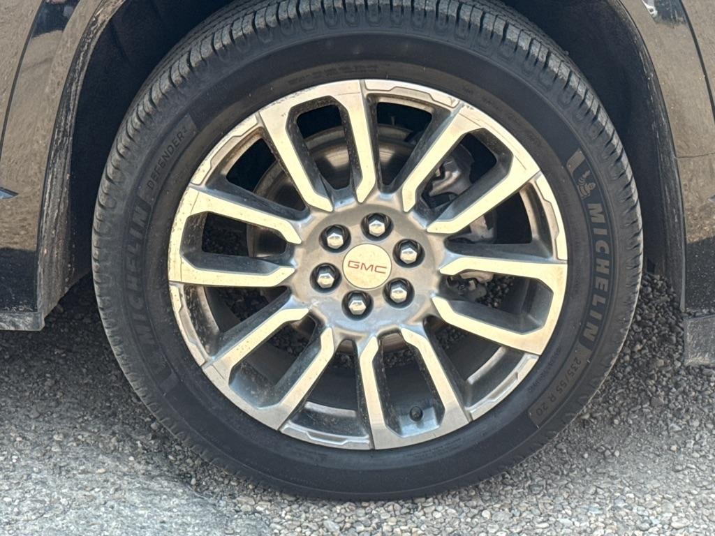 GMC Acadia Denali 2021