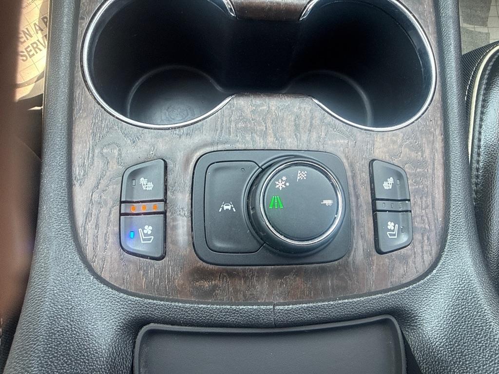 GMC Acadia Denali 2021