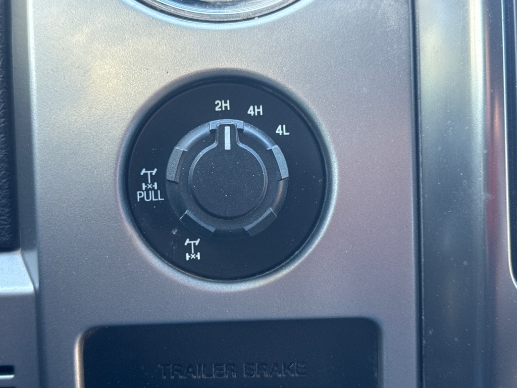 Ford F-150 XL SuperCrew 5.5-ft. Bed 4WD 2014