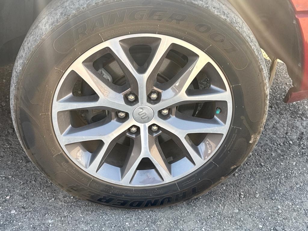 Ford Expedition EL XLT 4WD 2015