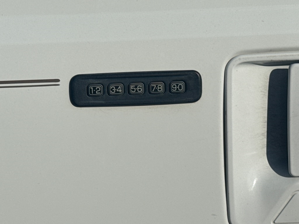 Ford Excursion Eddie Bauer 6.0L 4WD 2005