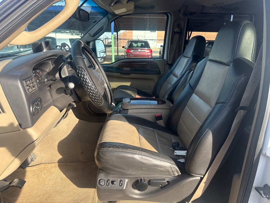 Ford Excursion Eddie Bauer 6.0L 4WD 2005