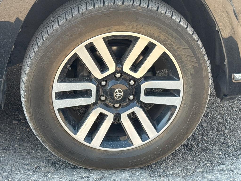 Toyota 4Runner SR5 4WD 2015