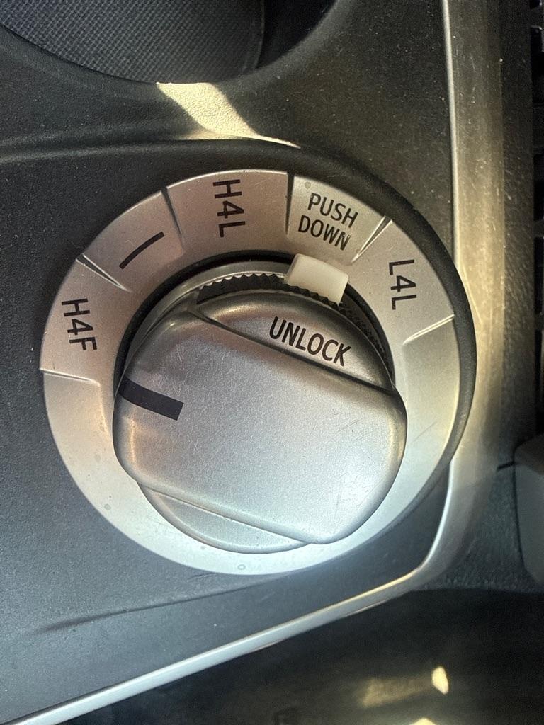 Toyota 4Runner SR5 4WD 2015