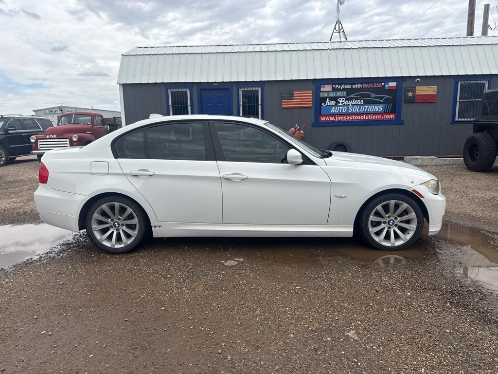 BMW 3-Series 328i 2011