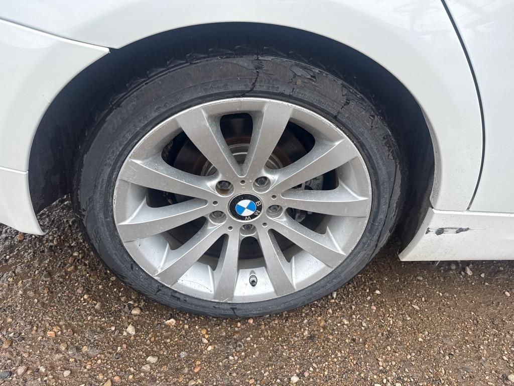 BMW 3-Series 328i 2011