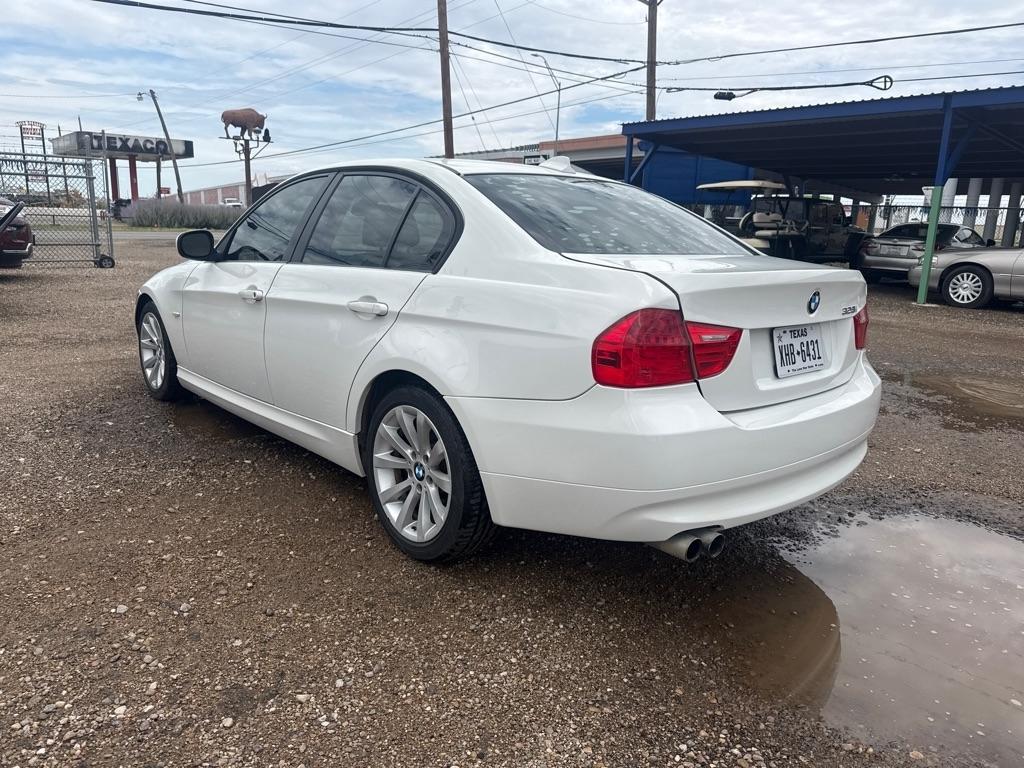 BMW 3-Series 328i 2011