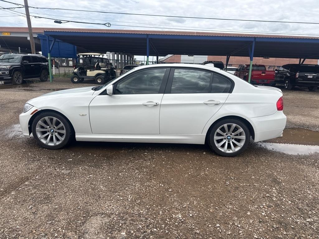 BMW 3-Series 328i 2011