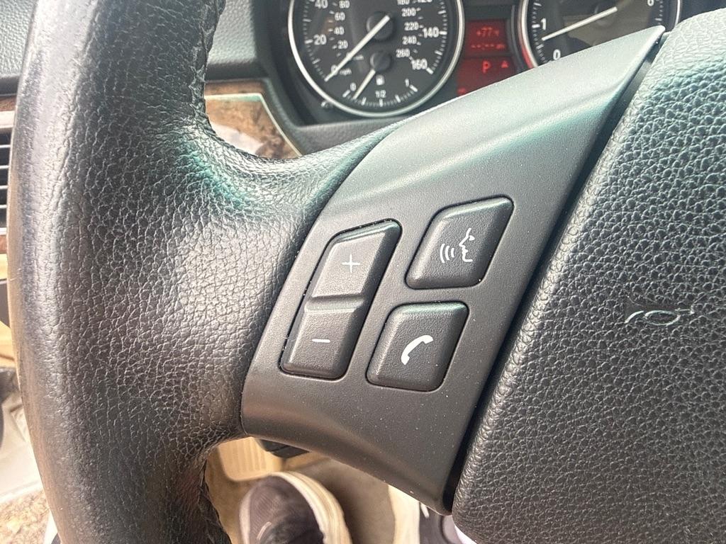 BMW 3-Series 328i 2011
