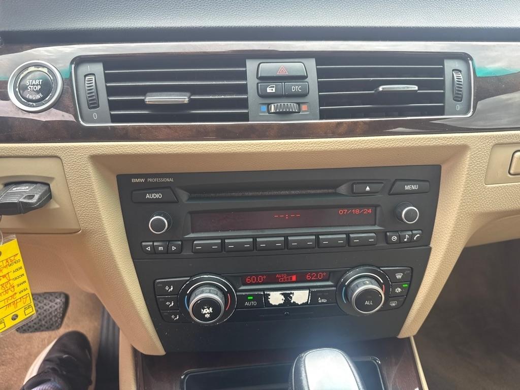 BMW 3-Series 328i 2011