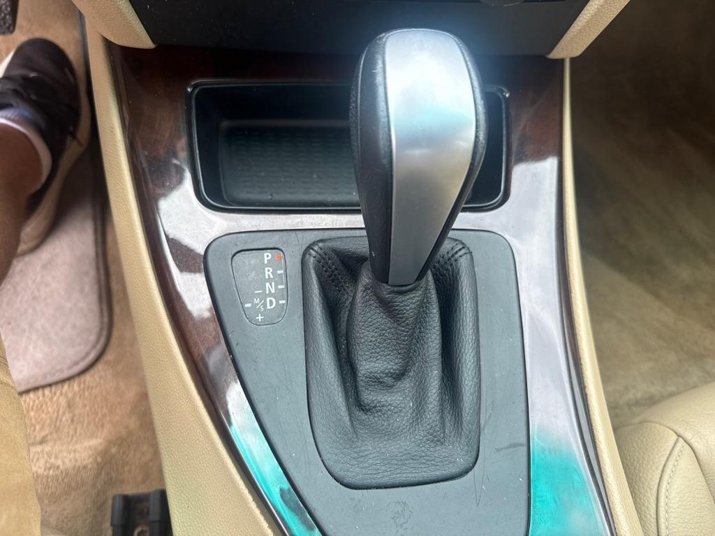 BMW 3-Series 328i 2011