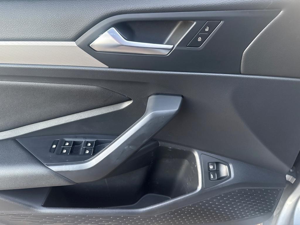 Volkswagen Jetta 1.4T S 8A 2021