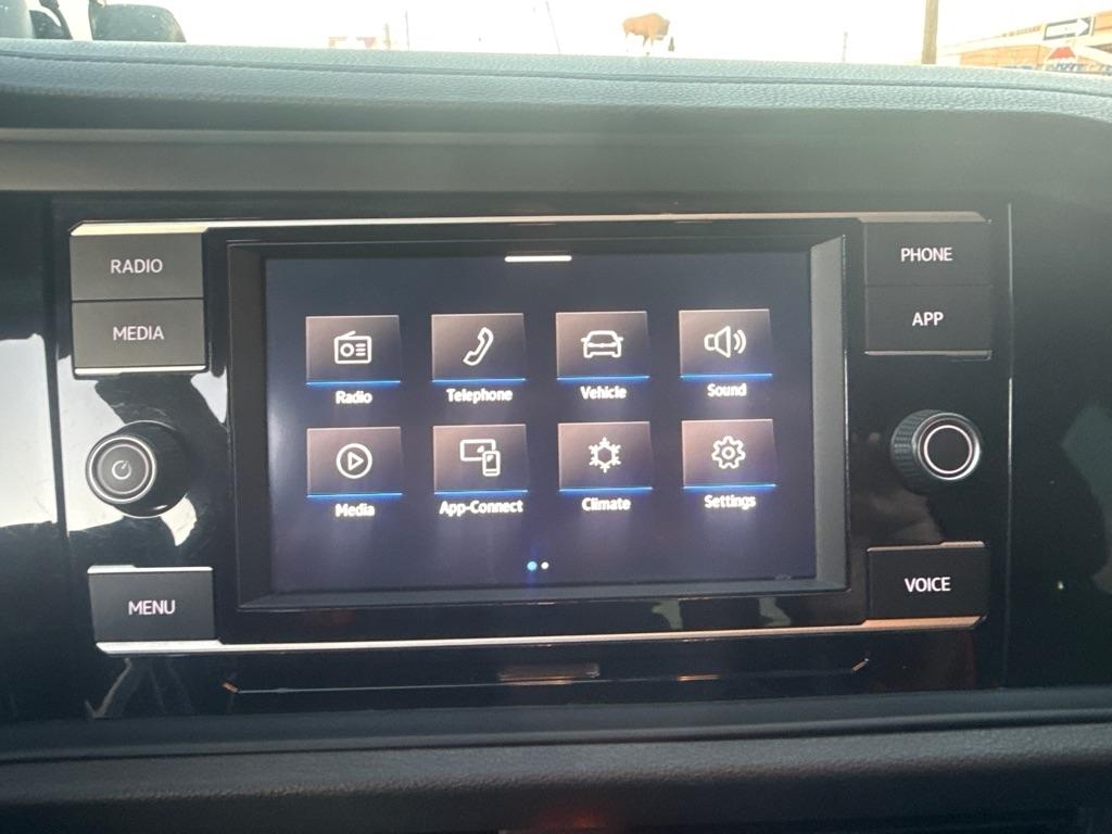 Volkswagen Jetta 1.4T S 8A 2021