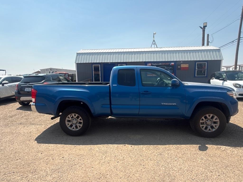 Toyota Tacoma SR5 Access Cab V6 6AT 4WD 2017