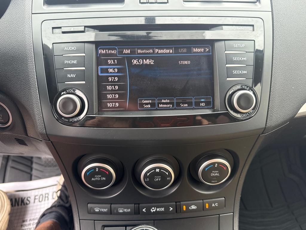 Mazda MAZDA3 i Grand Touring MT 5-Door 2013