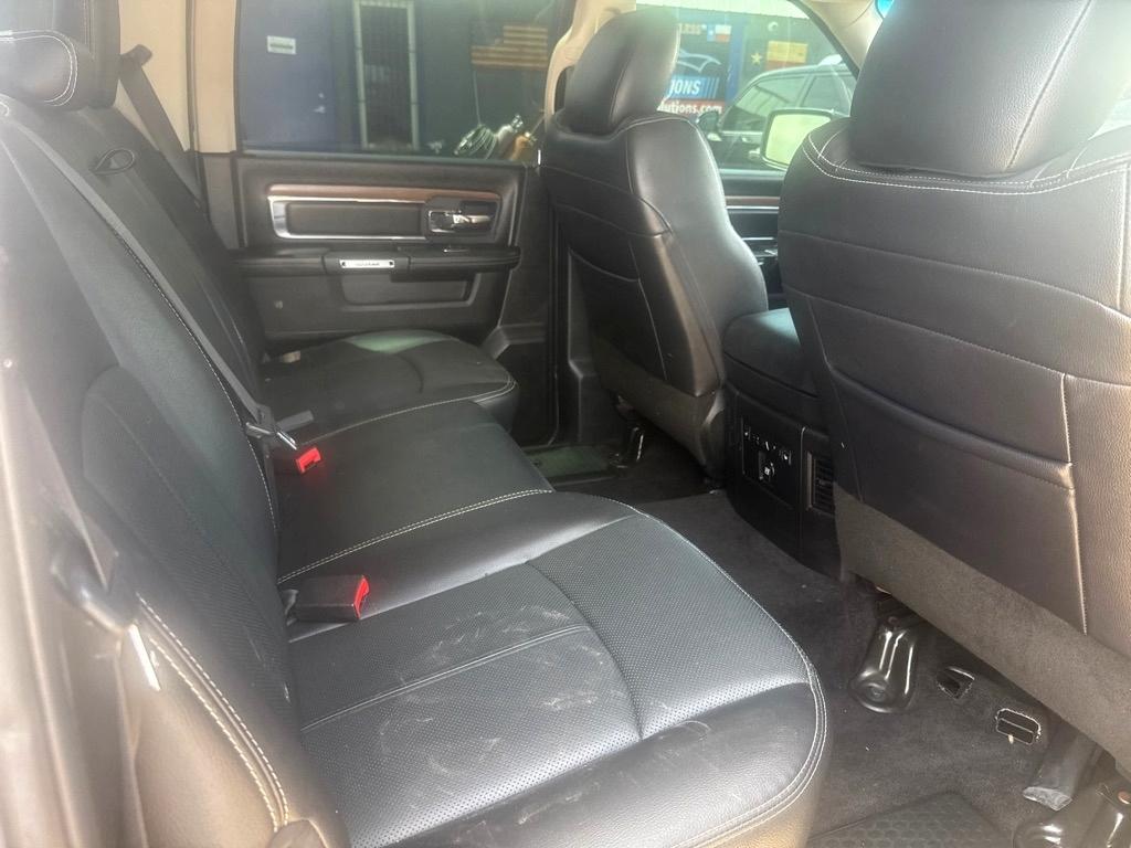RAM 1500 Laramie Crew Cab SWB 4WD 2018