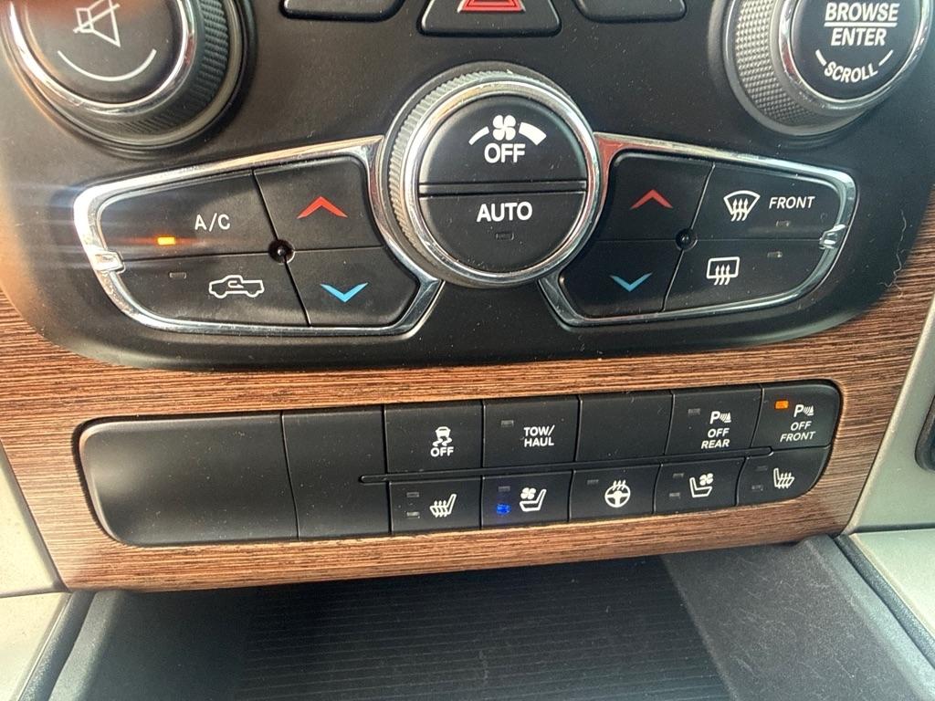 RAM 1500 Laramie Crew Cab SWB 4WD 2018