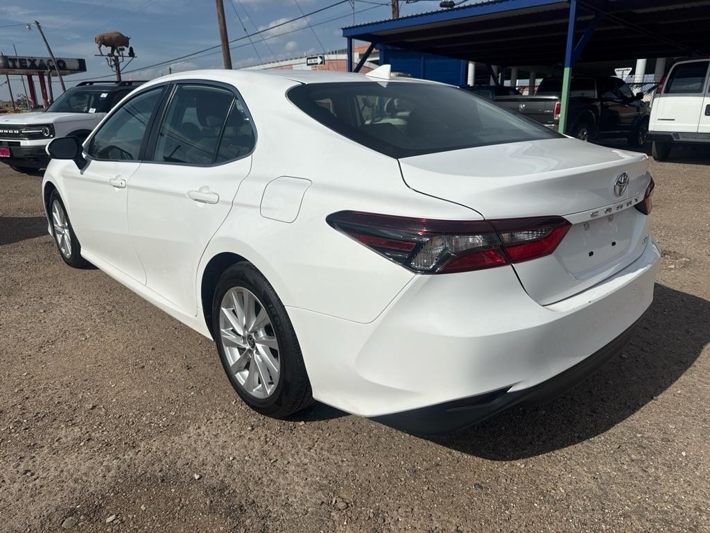 Toyota Camry LE 2022