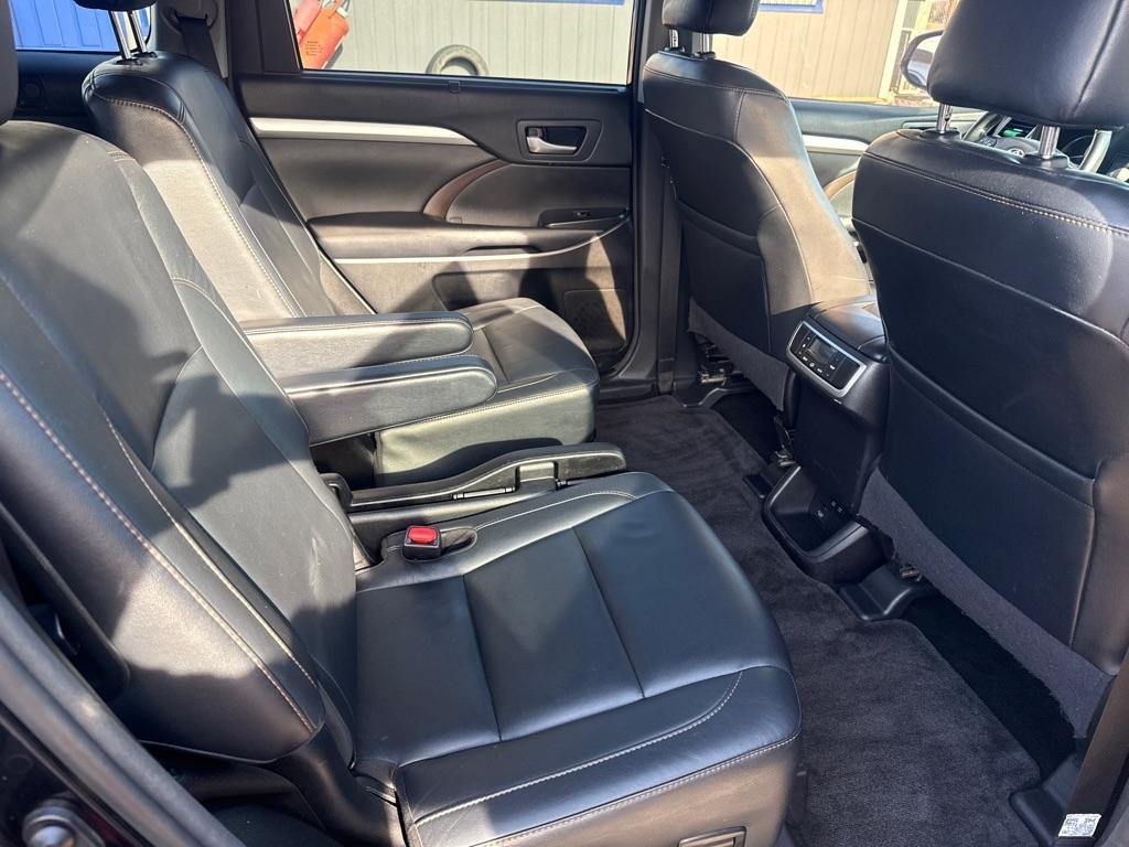 Toyota Highlander SE AWD V6 2018