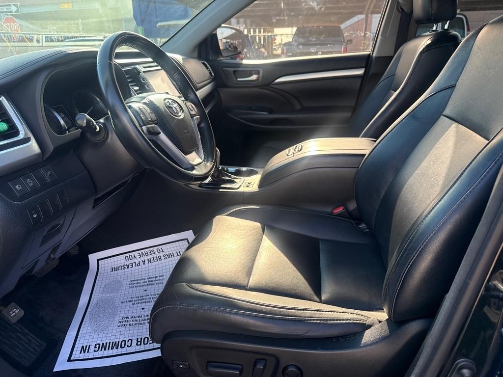 Toyota Highlander SE AWD V6 2018