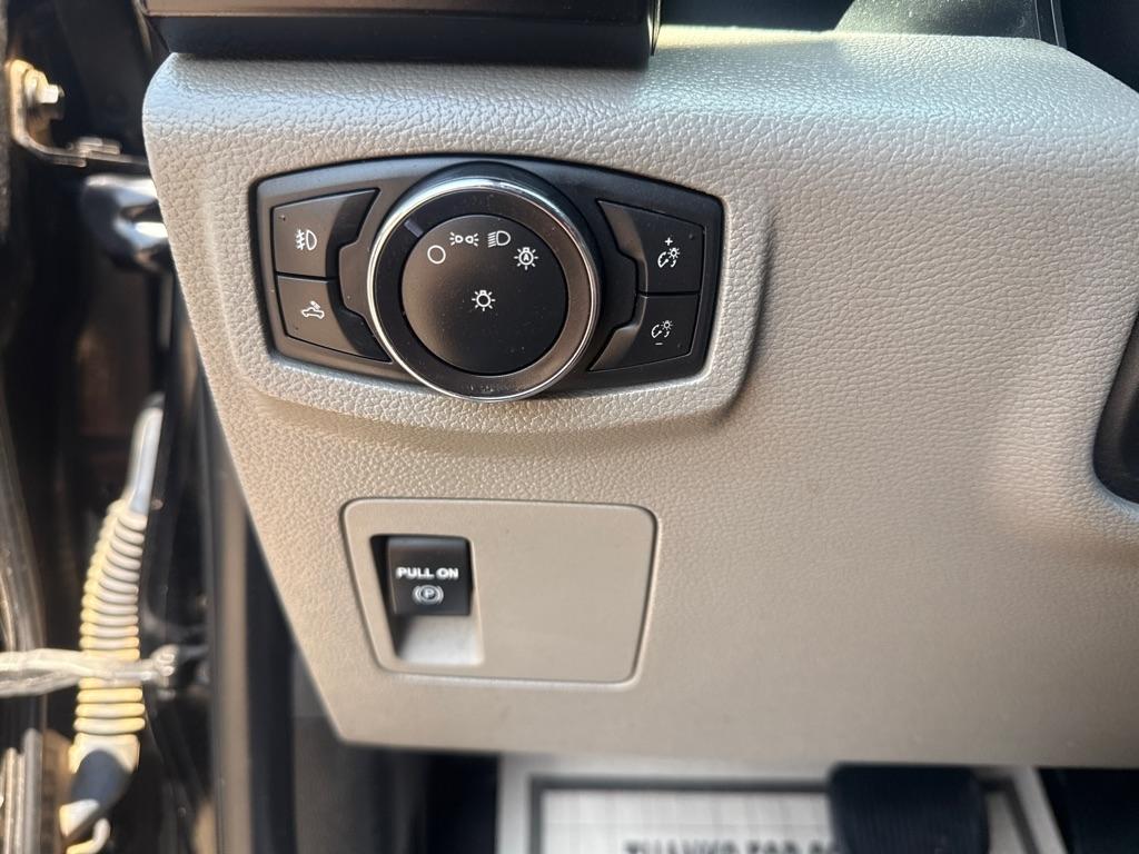 Ford F-150 XL SuperCrew 5.5-ft. Bed 4WD 2018