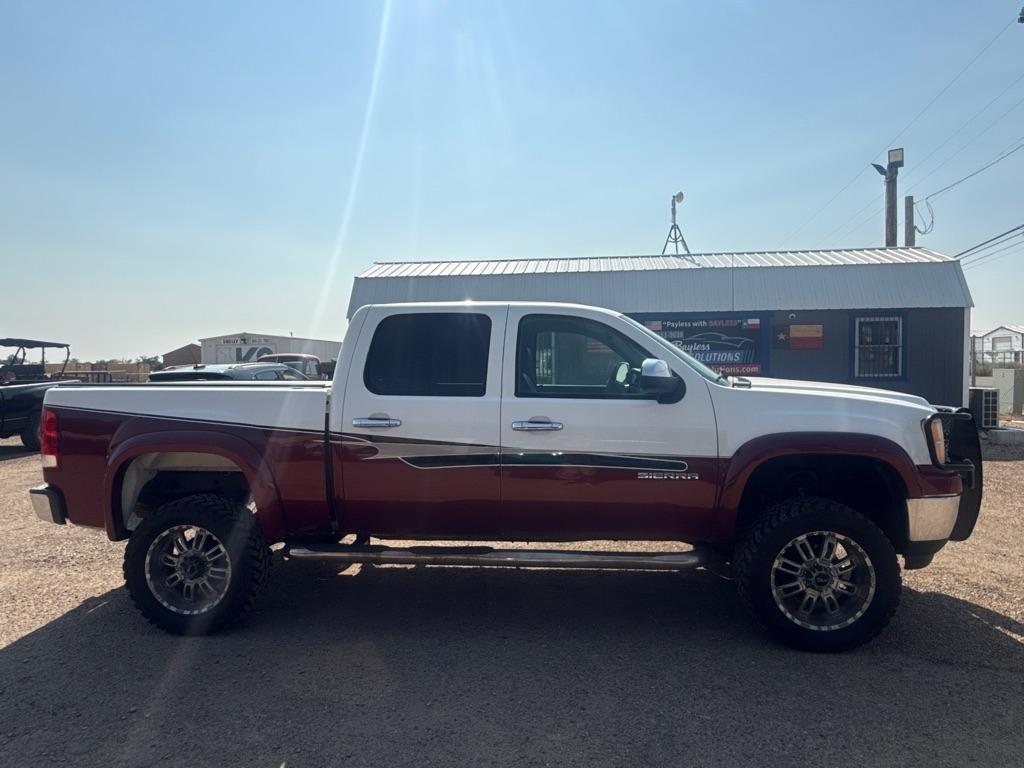 GMC Sierra 1500 SLE Crew Cab 4WD 2011