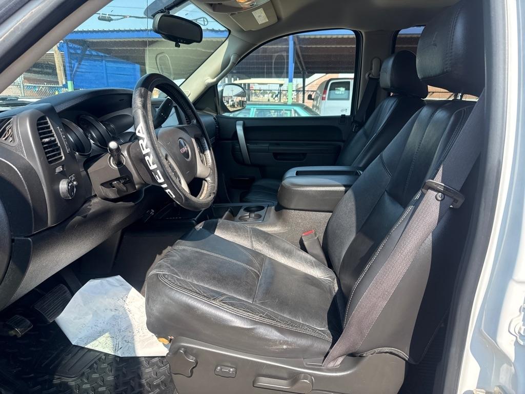 GMC Sierra 1500 SLE Crew Cab 4WD 2011