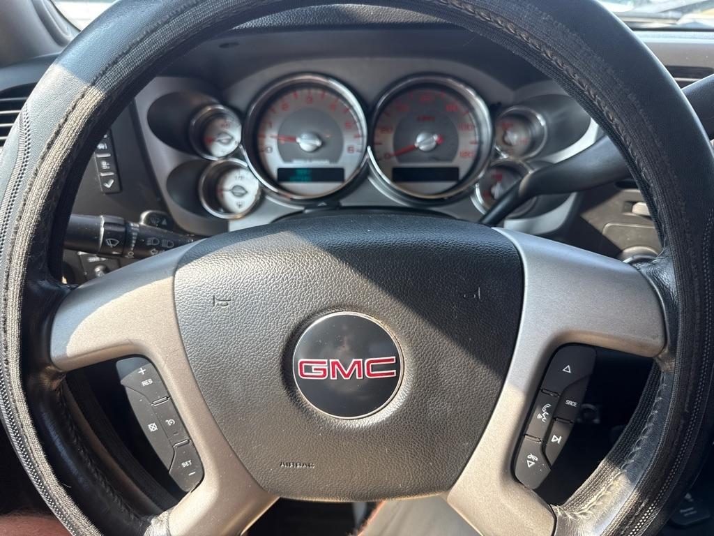 GMC Sierra 1500 SLE Crew Cab 4WD 2011