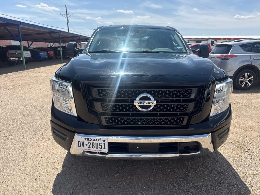 Nissan Titan SL Crew Cab 2WD 2022