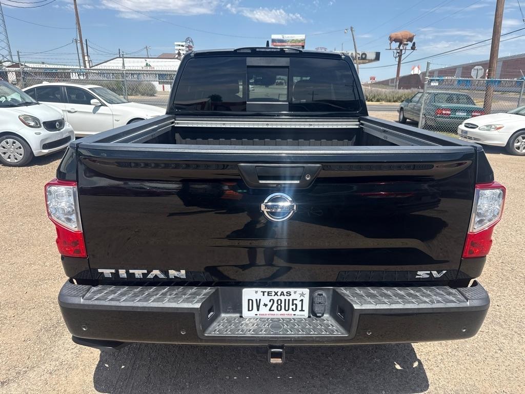 Nissan Titan SL Crew Cab 2WD 2022