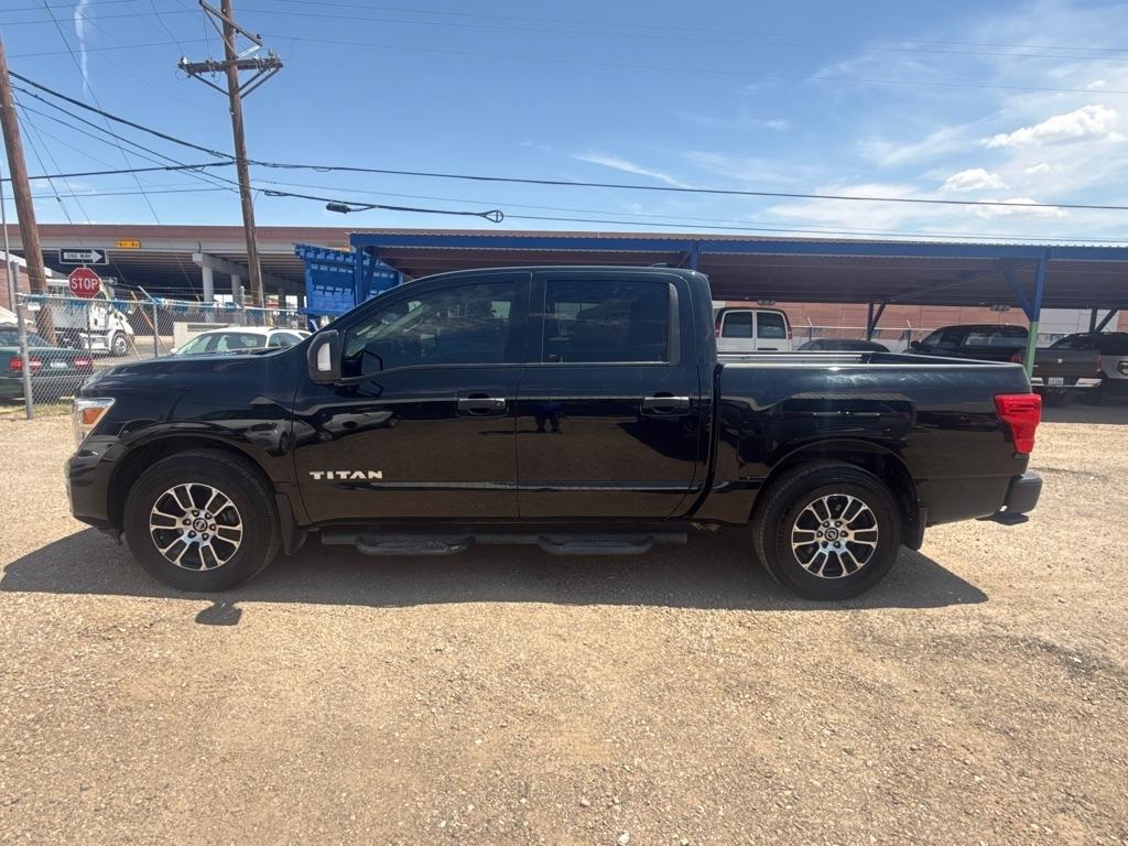 Nissan Titan SL Crew Cab 2WD 2022