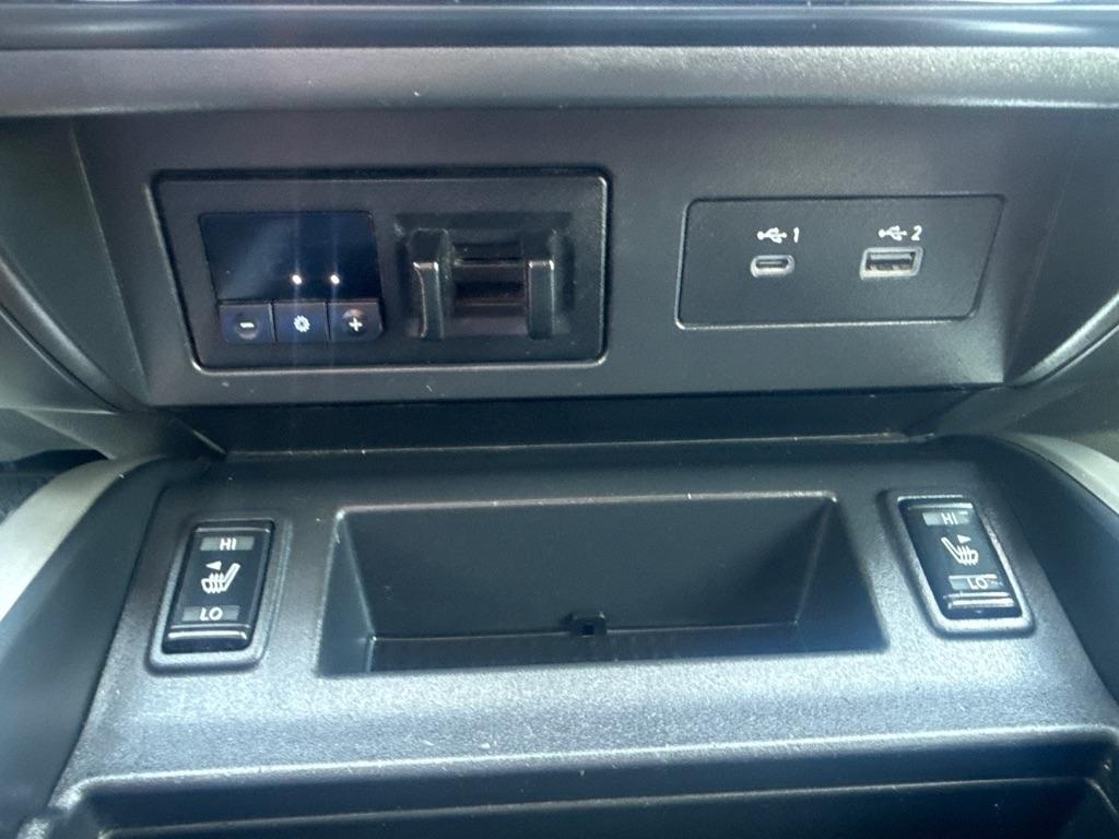 Nissan Titan SL Crew Cab 2WD 2022