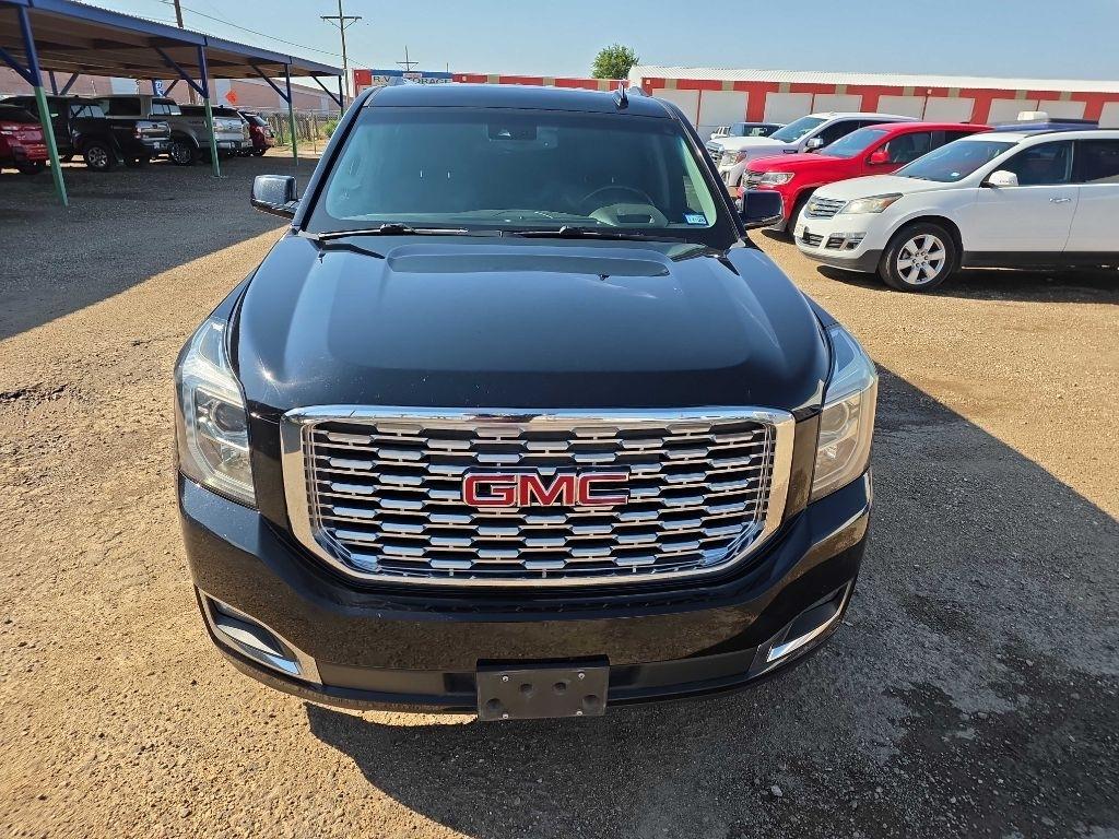 GMC Yukon XL Denali 4WD 2019