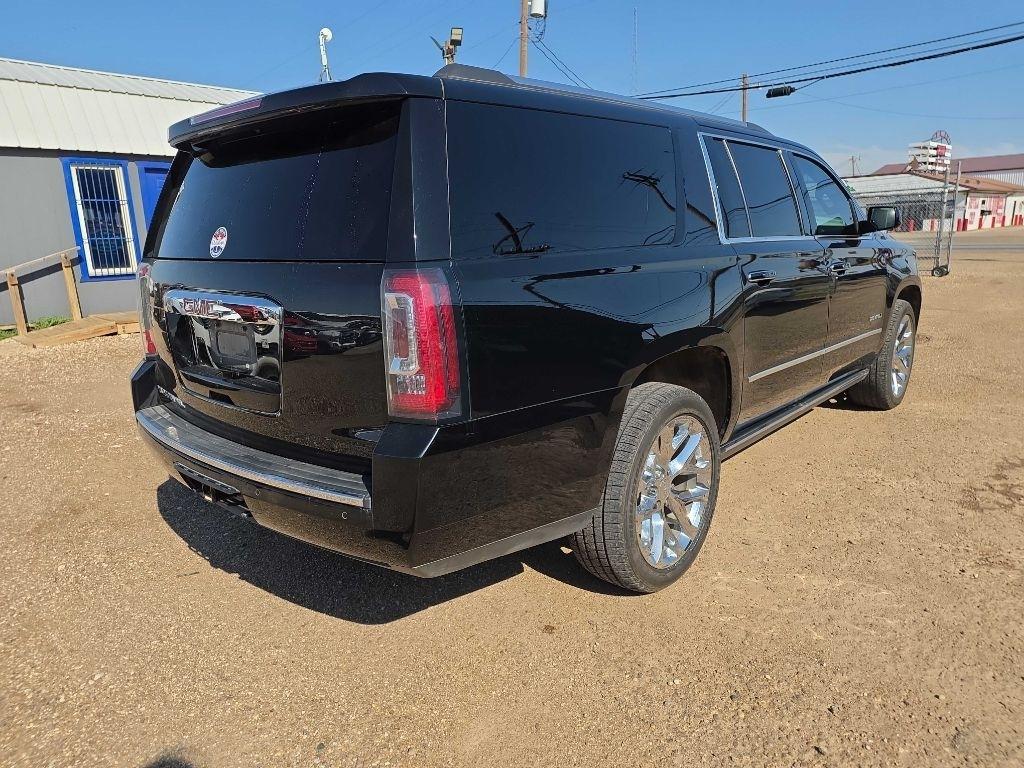 GMC Yukon XL Denali 4WD 2019
