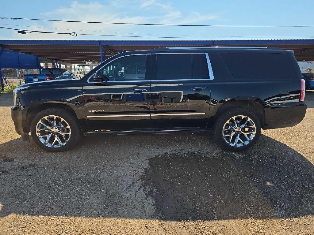 GMC Yukon XL Denali 4WD 2019