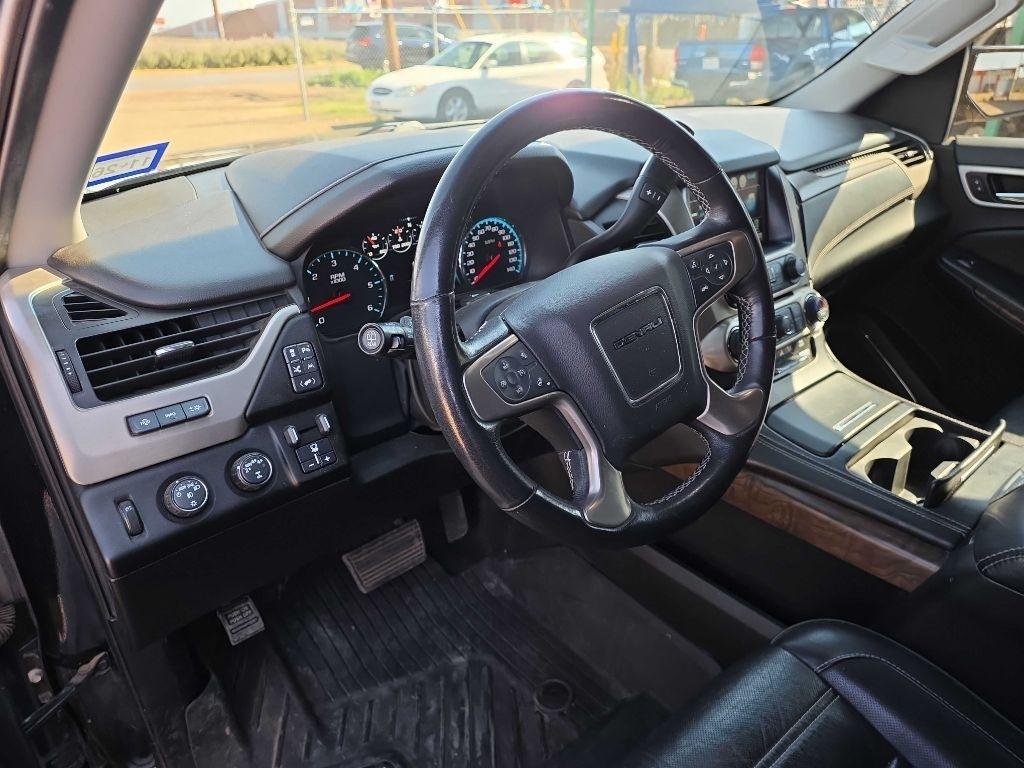 GMC Yukon XL Denali 4WD 2019