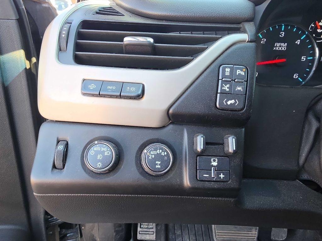 GMC Yukon XL Denali 4WD 2019