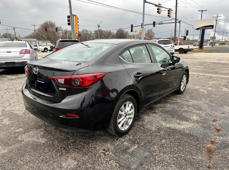 Mazda MAZDA3  2015