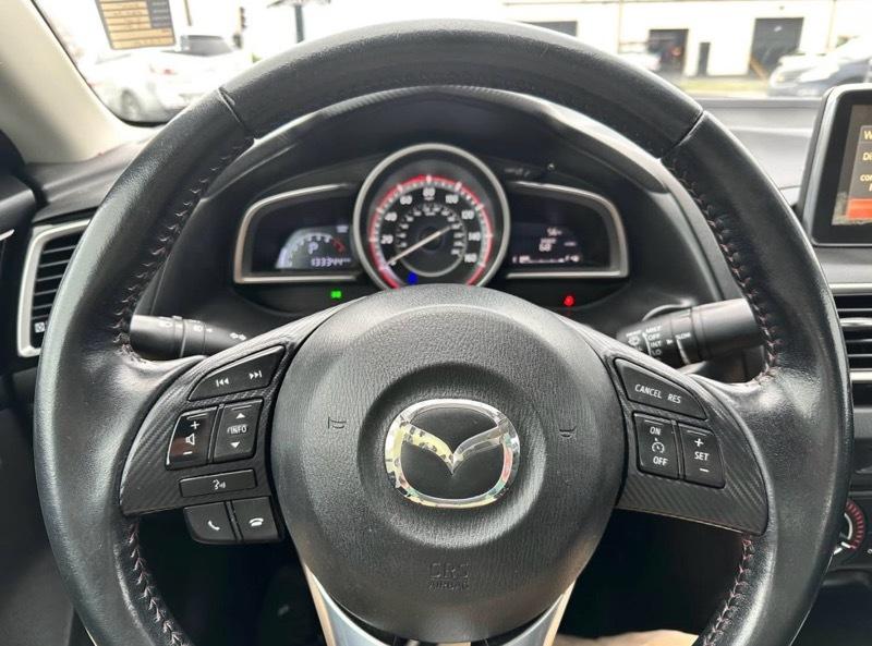 Mazda MAZDA3  2015