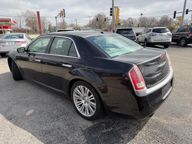 Chrysler 300  2012