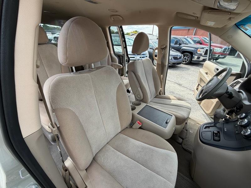 Kia Sedona  2014