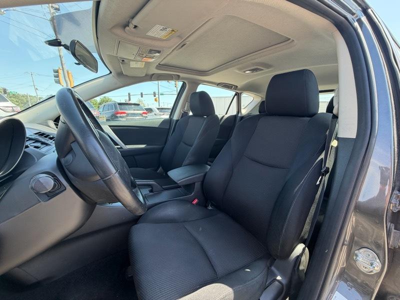 Mazda MAZDA3  2012