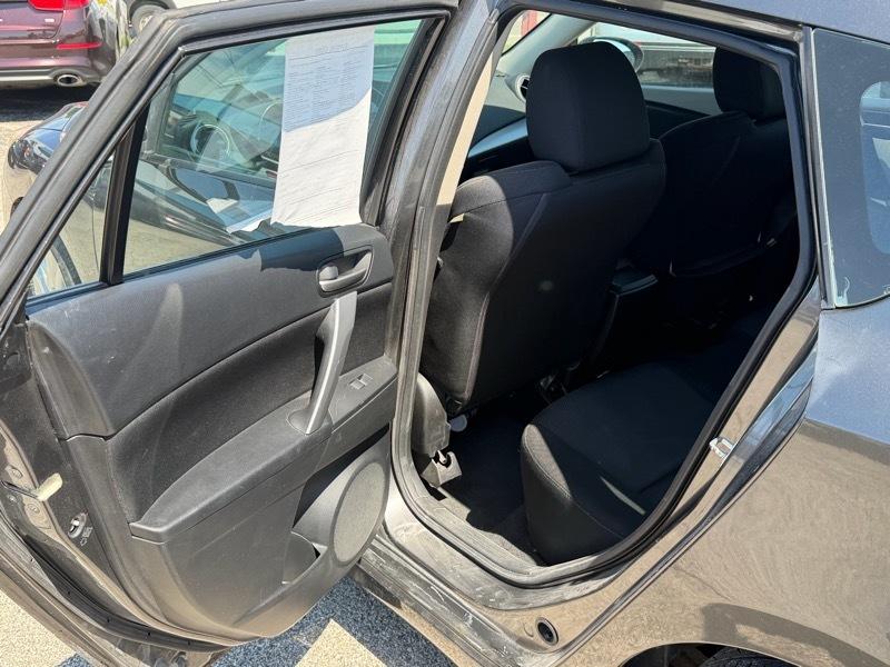 Mazda MAZDA3  2012