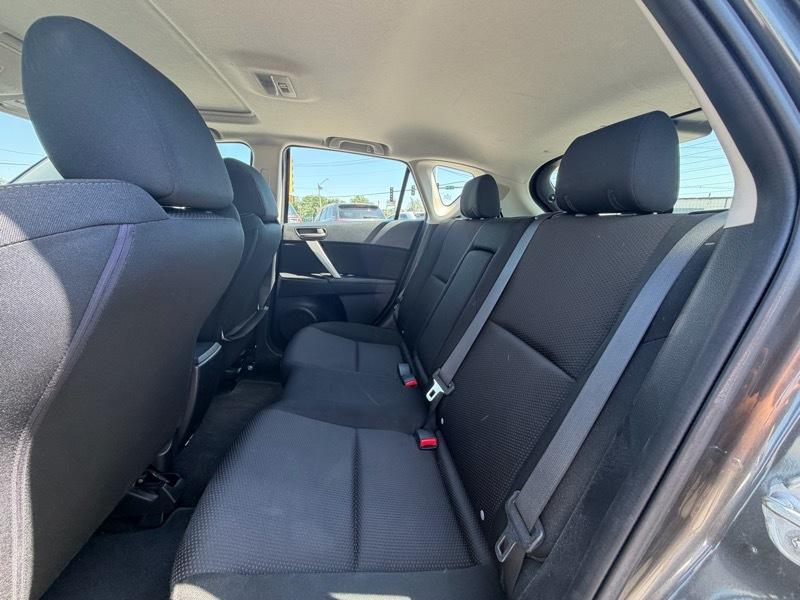 Mazda MAZDA3  2012