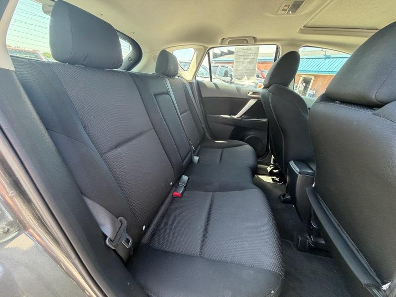 Mazda MAZDA3  2012