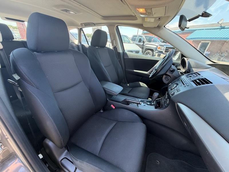 Mazda MAZDA3  2012