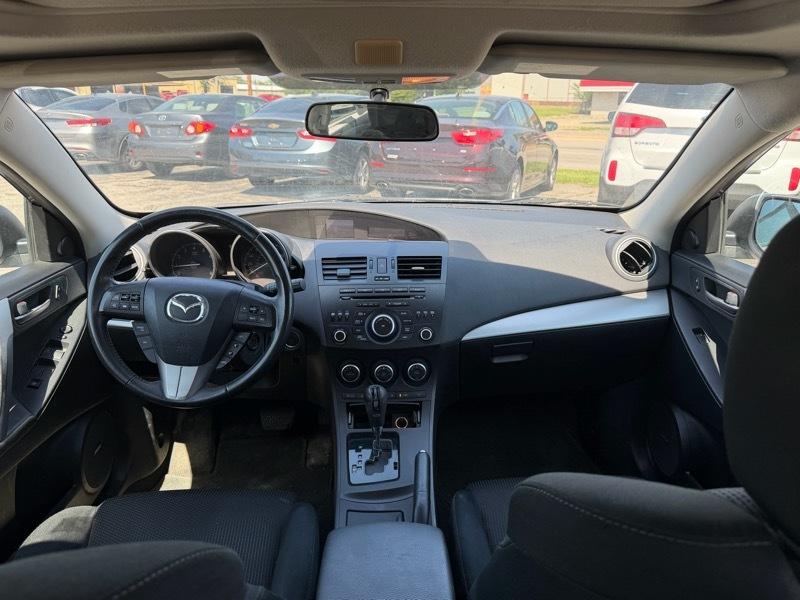 Mazda MAZDA3  2012